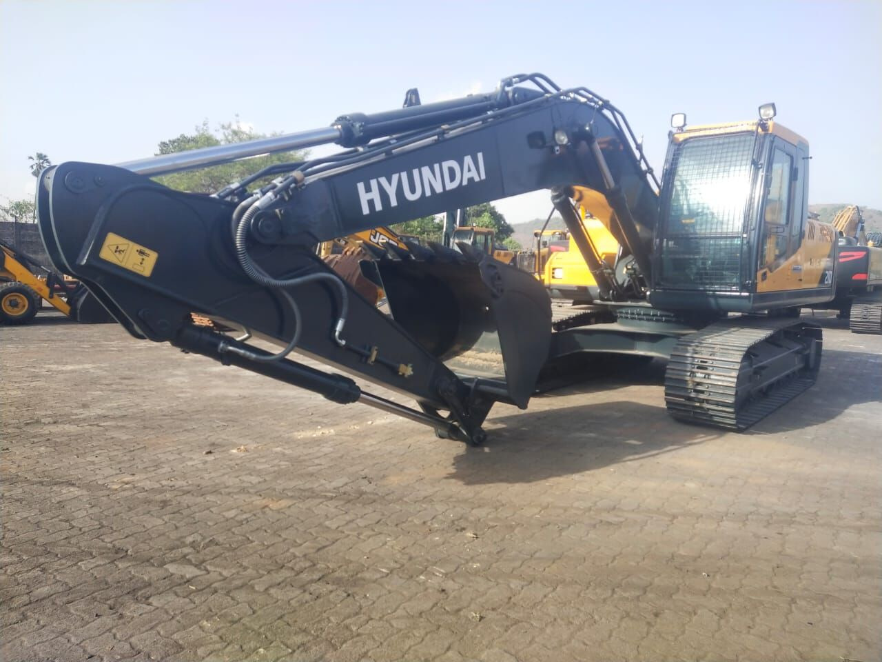 New Hyundai R210 tracked excavator - Rupsgraafmachine: afbeelding 1 New Hyundai R210 tracked excavator - Rupsgraafmachine: afbeelding 1