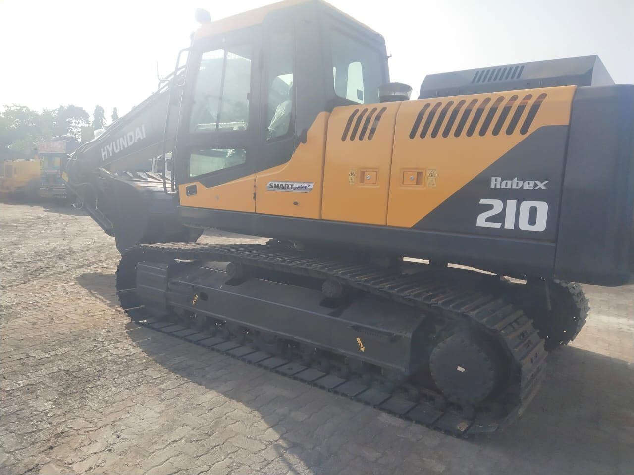 New Hyundai R210 tracked excavator - Rupsgraafmachine: afbeelding 4 New Hyundai R210 tracked excavator - Rupsgraafmachine: afbeelding 4