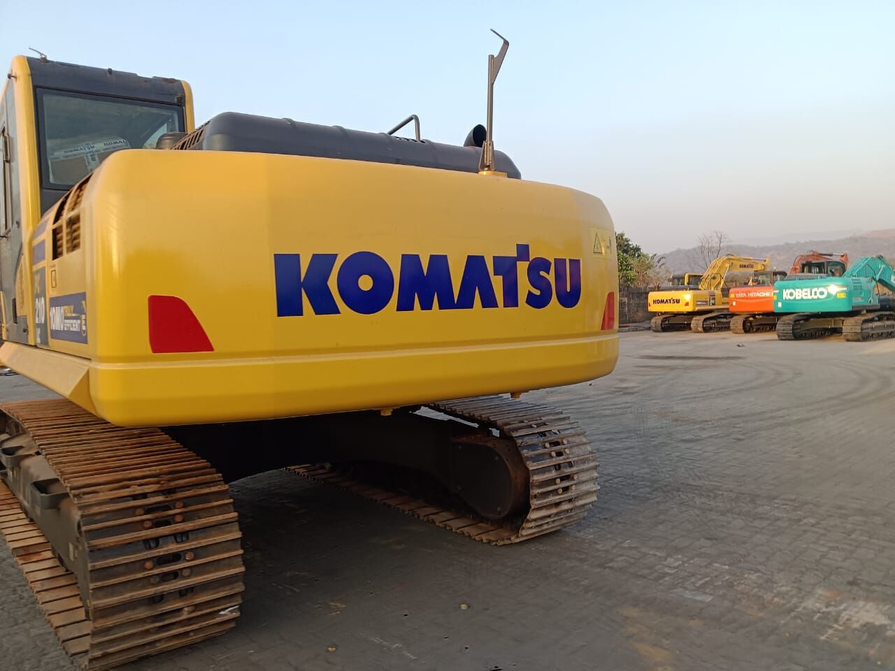 New Komatsu PC210 tracked excavator - Rupsgraafmachine: afbeelding 3 New Komatsu PC210 tracked excavator - Rupsgraafmachine: afbeelding 3