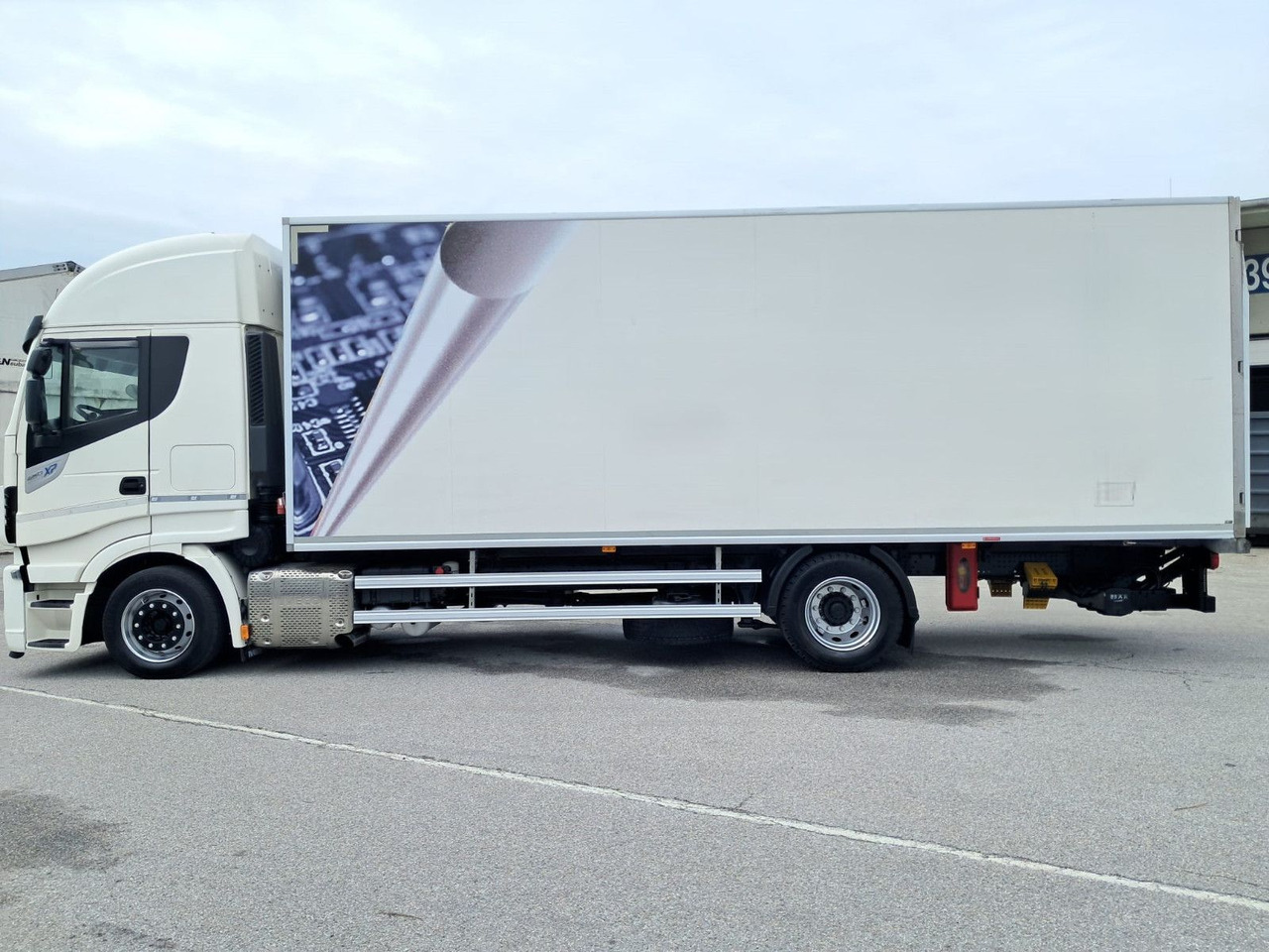 Iveco Stralis 460 Kühlkoffer | LBW | Klima | Retar - Koelwagen vrachtwagen: afbeelding 4 Iveco Stralis 460 Kühlkoffer | LBW | Klima | Retar - Koelwagen vrachtwagen: afbeelding 4