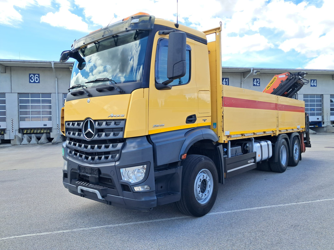 MERCEDES-BENZ Arocs 2545 | Palfinger PK 22002 | Klima | Retarder | Euro 6 - Vrachtwagen met open laadbak, Kraanwagen: afbeelding 1 MERCEDES-BENZ Arocs 2545 | Palfinger PK 22002 | Klima | Retarder | Euro 6 - Vrachtwagen met open laadbak, Kraanwagen: afbeelding 1