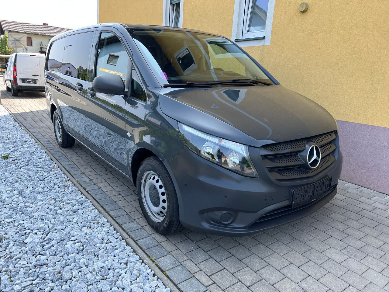 Mercedes-Benz Vito 114 lang | Klima | Schiebetür | Tempomat - Bestelwagen met dubbele cabine: afbeelding 2 Mercedes-Benz Vito 114 lang | Klima | Schiebetür | Tempomat - Bestelwagen met dubbele cabine: afbeelding 2