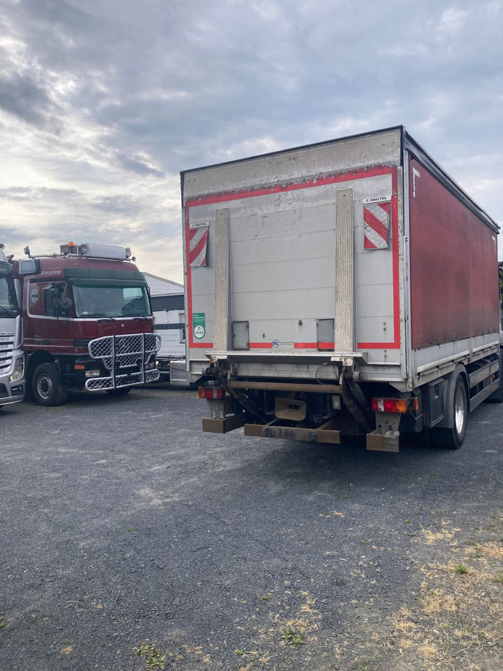 MAN 18320 Top Zustand Klima - Schuifzeilen vrachtwagen: afbeelding 4 MAN 18320 Top Zustand Klima - Schuifzeilen vrachtwagen: afbeelding 4