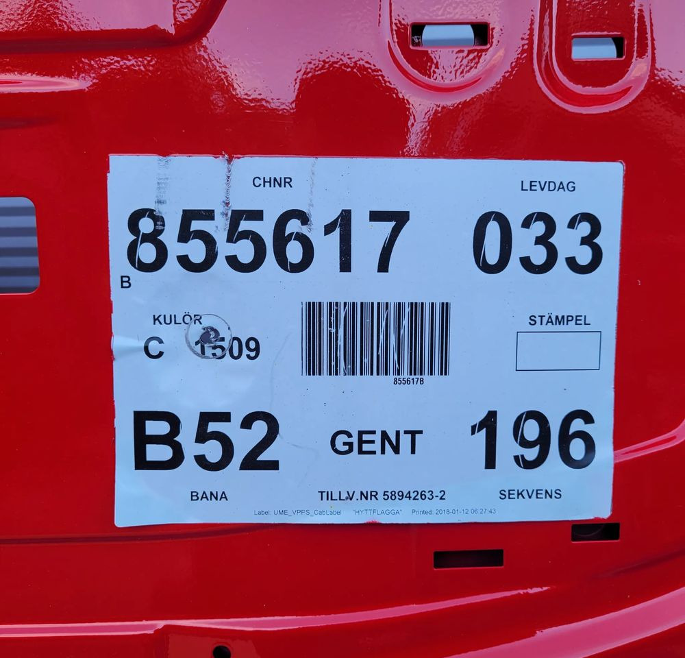 ATRAPA MASKA VOLVO FH4 ORYGINAŁ CHWALIM116 - Motorkap voor Vrachtwagen: afbeelding 4 ATRAPA MASKA VOLVO FH4 ORYGINAŁ CHWALIM116 - Motorkap voor Vrachtwagen: afbeelding 4