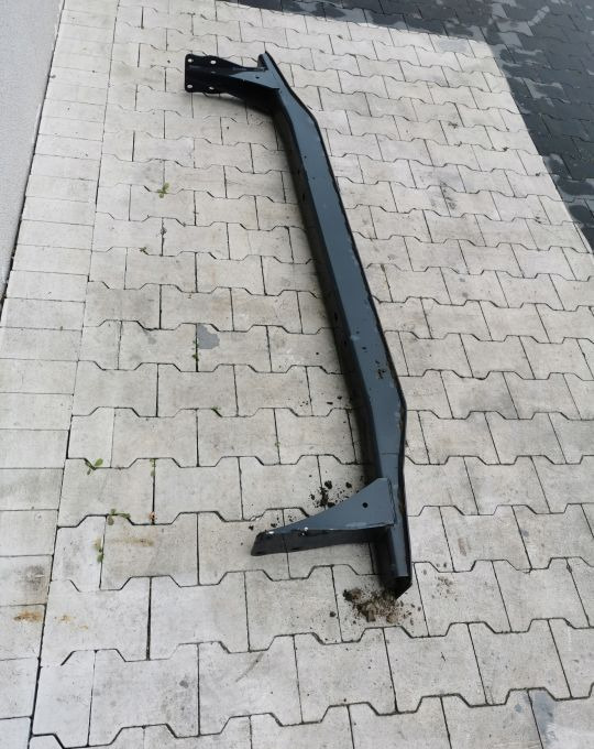 BELKA ZDERZAKA DAF LF EURO6 - Bumper: afbeelding 2 BELKA ZDERZAKA DAF LF EURO6 - Bumper: afbeelding 2