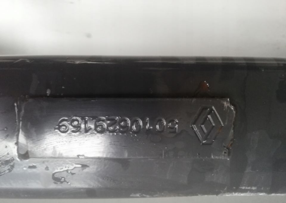 BELKA ZDERZAKA VOLVO FL MUDLUM EURO6 - Bumper voor Vrachtwagen: afbeelding 2 BELKA ZDERZAKA VOLVO FL MUDLUM EURO6 - Bumper voor Vrachtwagen: afbeelding 2