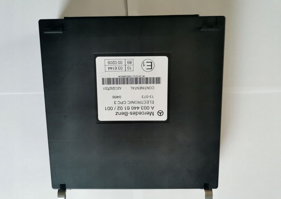 CPC Mercedes ACTROS MP4 A003 446 61 02/001 - ECU voor Vrachtwagen: afbeelding 1 CPC Mercedes ACTROS MP4 A003 446 61 02/001 - ECU voor Vrachtwagen: afbeelding 1