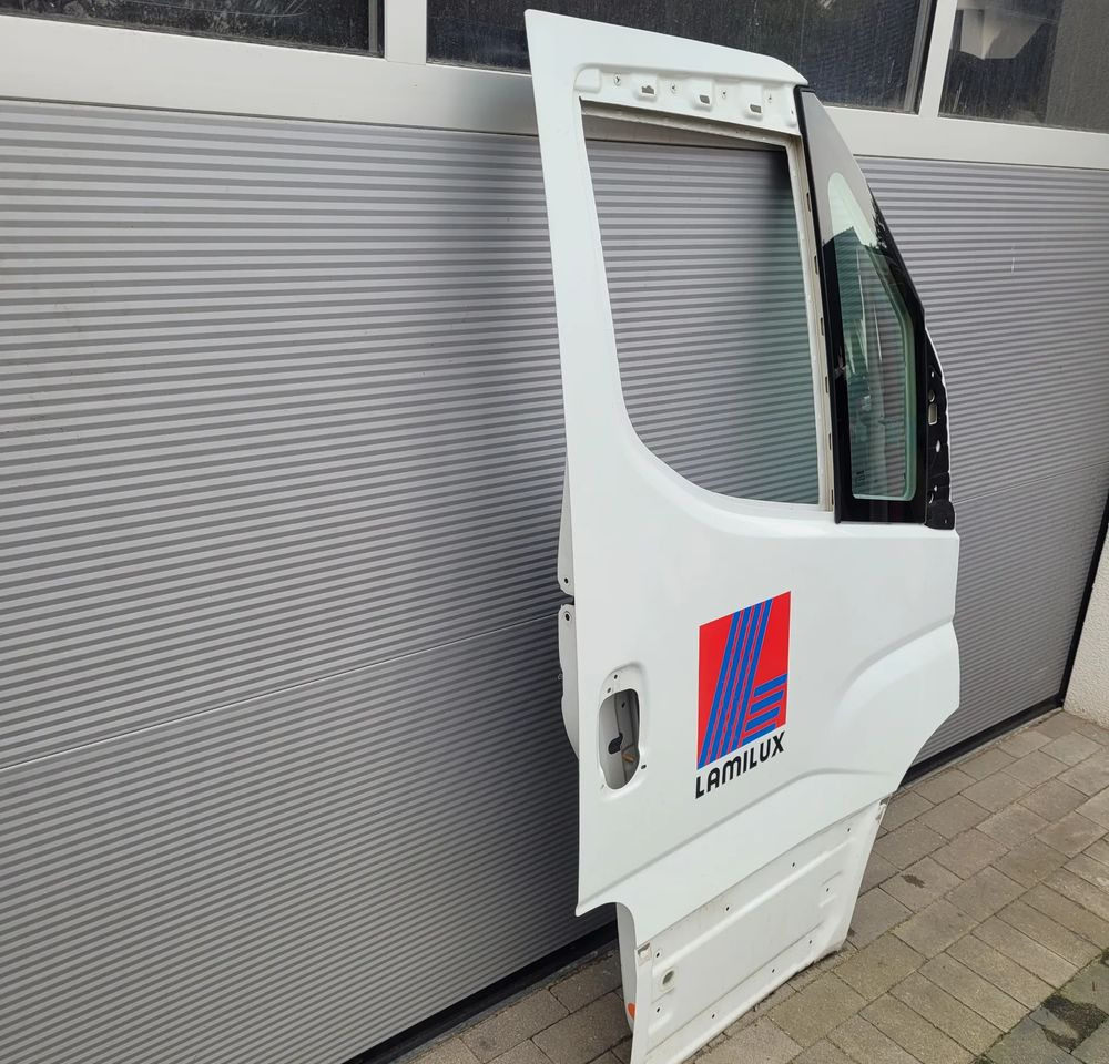 DRZWI IVECO DAILY NM RH. LUB LH. CANA ZA SZT. CHWALIM116 - Deur en onderdelen voor Bestelwagen: afbeelding 2 DRZWI IVECO DAILY NM RH. LUB LH. CANA ZA SZT. CHWALIM116 - Deur en onderdelen voor Bestelwagen: afbeelding 2