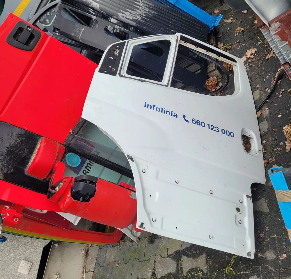 DRZWI IVECO DALI NM RH LUB LH ORYGINAŁ CHWALIM116 - Deur en onderdelen voor Bestelwagen: afbeelding 4 DRZWI IVECO DALI NM RH LUB LH ORYGINAŁ CHWALIM116 - Deur en onderdelen voor Bestelwagen: afbeelding 4