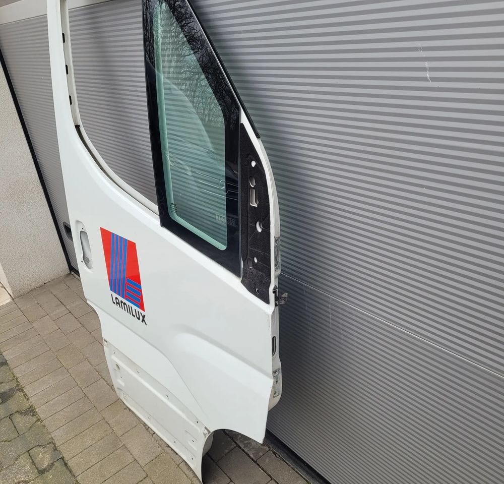 DRZWI IVECO DALI NM RH LUB LH ORYGINAŁ CHWALIM116 - Deur en onderdelen voor Bestelwagen: afbeelding 3 DRZWI IVECO DALI NM RH LUB LH ORYGINAŁ CHWALIM116 - Deur en onderdelen voor Bestelwagen: afbeelding 3