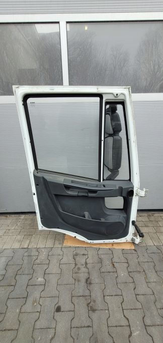 DRZWI IVECO EUROCARGO LEWE EURO6 - Deur en onderdelen: afbeelding 3 DRZWI IVECO EUROCARGO LEWE EURO6 - Deur en onderdelen: afbeelding 3