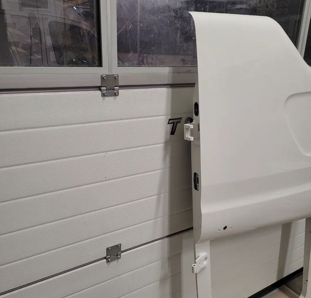 DRZWI SCANIA R PRAWE NOWY ORYGINAŁ - Deur en onderdelen voor Vrachtwagen: afbeelding 3 DRZWI SCANIA R PRAWE NOWY ORYGINAŁ - Deur en onderdelen voor Vrachtwagen: afbeelding 3