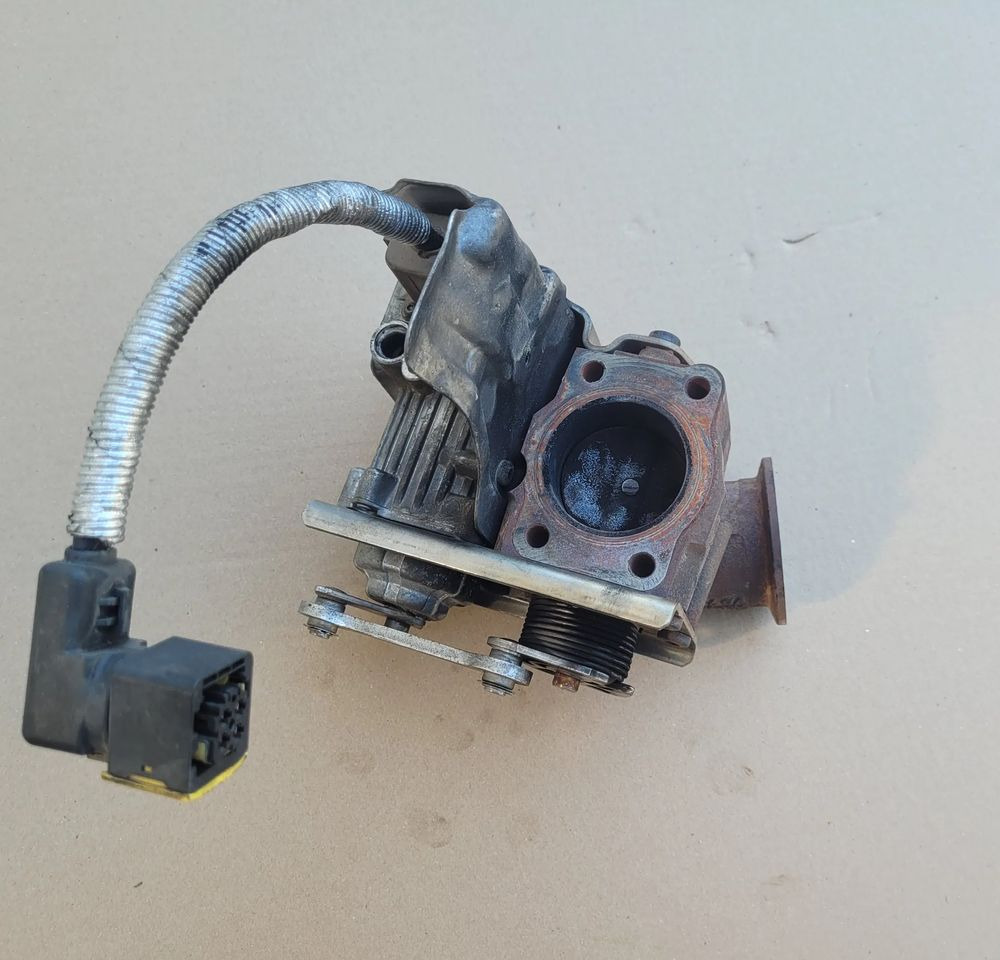 EGR DAF XF 106 OM 2128861 - EGR koeler voor Vrachtwagen: afbeelding 2 EGR DAF XF 106 OM 2128861 - EGR koeler voor Vrachtwagen: afbeelding 2