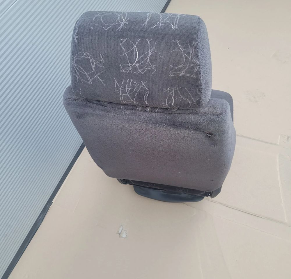 FOTEL KIEROWCY F2000 IVECO TRAKKER GRAMMER CHWALIM116 - Zitplaats voor Vrachtwagen: afbeelding 4 FOTEL KIEROWCY F2000 IVECO TRAKKER GRAMMER CHWALIM116 - Zitplaats voor Vrachtwagen: afbeelding 4