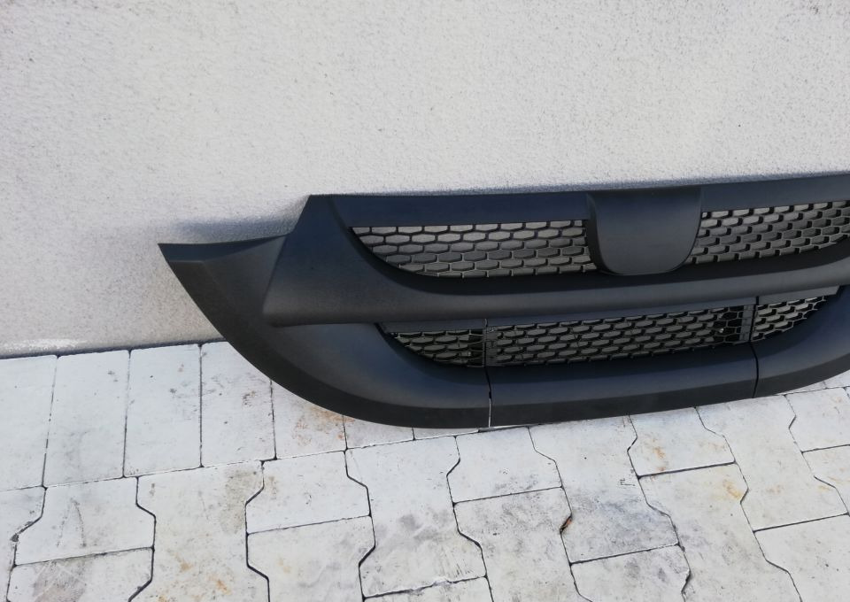 GRILL ATRAPA DAF LF NOWY ORYGINAŁ EURO6 - Motorkap: afbeelding 2 GRILL ATRAPA DAF LF NOWY ORYGINAŁ EURO6 - Motorkap: afbeelding 2