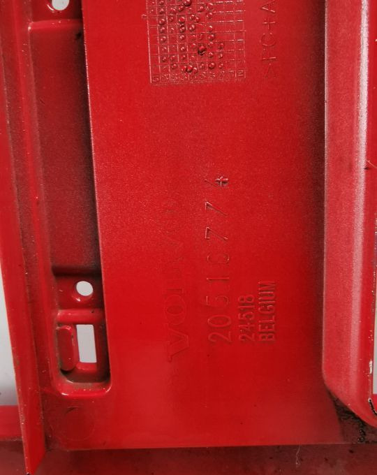 GRILL ATRAPA VOLVO Fh12 ORYGINAŁ - Rooster voor Vrachtwagen: afbeelding 4 GRILL ATRAPA VOLVO Fh12 ORYGINAŁ - Rooster voor Vrachtwagen: afbeelding 4