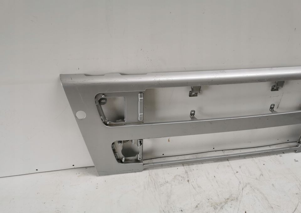 GRILL ATRAPA VOLVO Fh12 ORYGINAŁ - Rooster voor Vrachtwagen: afbeelding 3 GRILL ATRAPA VOLVO Fh12 ORYGINAŁ - Rooster voor Vrachtwagen: afbeelding 3