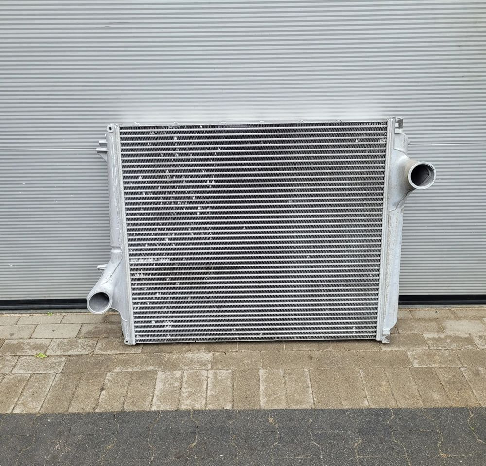 INTERCOOLER VOLVO FH4 ORYGINAŁ 21631996 SZCZELNY 2021R - Koelsysteem voor Vrachtwagen: afbeelding 1 INTERCOOLER VOLVO FH4 ORYGINAŁ 21631996 SZCZELNY 2021R - Koelsysteem voor Vrachtwagen: afbeelding 1
