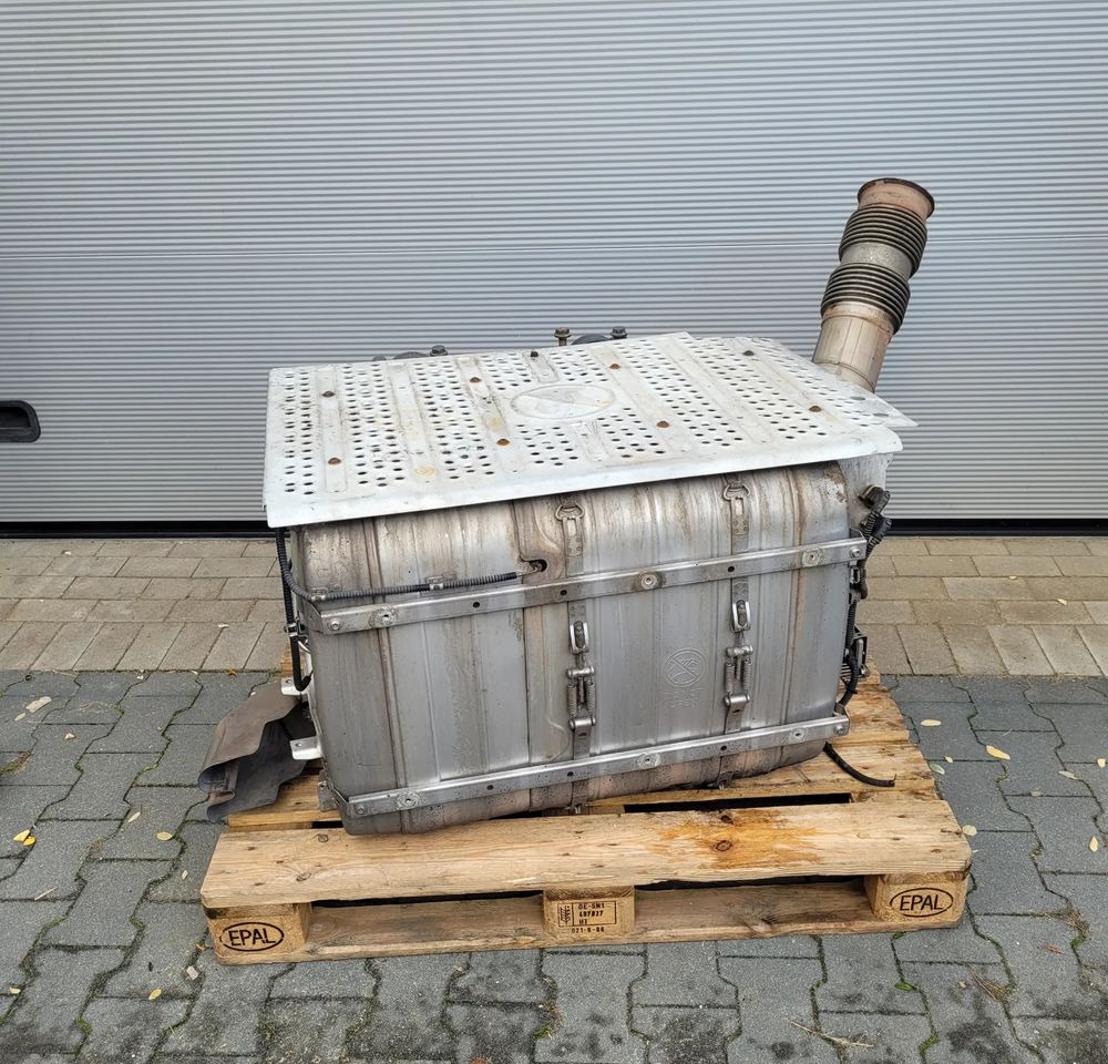 KATALIZATOR MERCEDES ACTROS MP4 A006 490 86 12 - Katalysator voor Vrachtwagen: afbeelding 1 KATALIZATOR MERCEDES ACTROS MP4 A006 490 86 12 - Katalysator voor Vrachtwagen: afbeelding 1