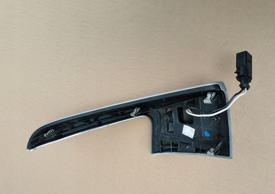 KIERUNKOWSKAZ VOLVO FM 82462033 RH. E6. - Richtingaanwijzer voor Vrachtwagen: afbeelding 2 KIERUNKOWSKAZ VOLVO FM 82462033 RH. E6. - Richtingaanwijzer voor Vrachtwagen: afbeelding 2