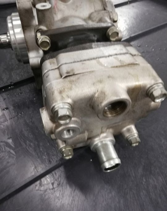 KOMPRESOR NISSAN CABSTAR MAXITY - Compressor voor Vrachtwagen: afbeelding 1 KOMPRESOR NISSAN CABSTAR MAXITY - Compressor voor Vrachtwagen: afbeelding 1