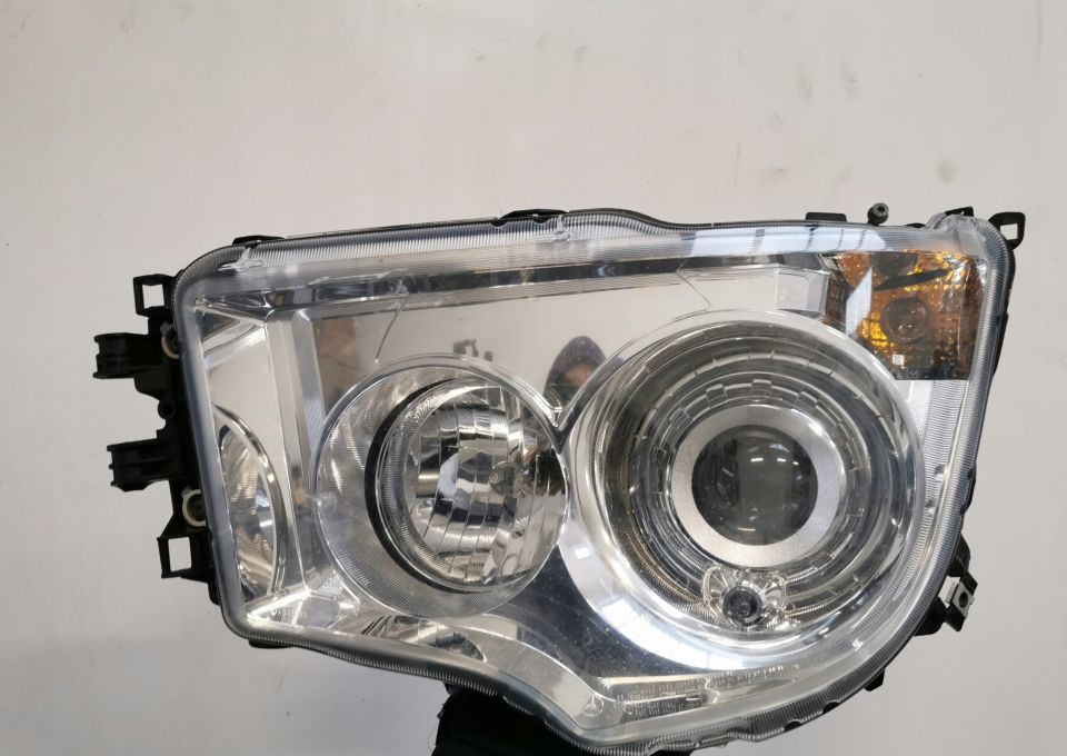 LAMPA MERCEDES ACTROS ANTOS XENON mp4 A9608202639 - Koplamp voor Vrachtwagen: afbeelding 1 LAMPA MERCEDES ACTROS ANTOS XENON mp4 A9608202639 - Koplamp voor Vrachtwagen: afbeelding 1