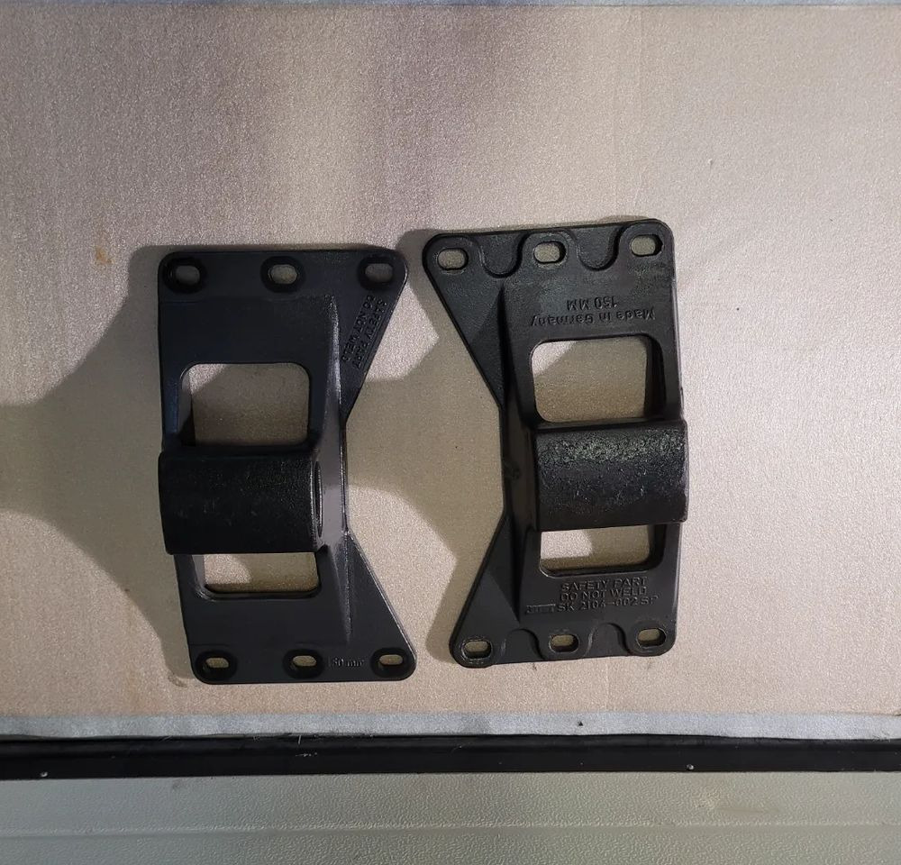 ŁAPY JOST MOCOWANIE SIODŁA 150MM - Koppelschotel voor Vrachtwagen: afbeelding 1 ŁAPY JOST MOCOWANIE SIODŁA 150MM - Koppelschotel voor Vrachtwagen: afbeelding 1