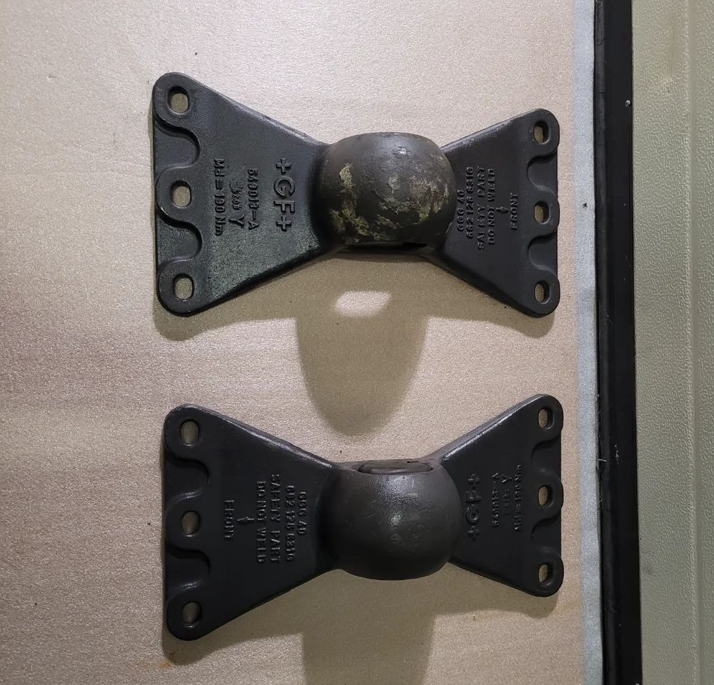 ŁAPY MOCOWANIE SIODŁA Gf 662 126 631 G - Koppelschotel voor Vrachtwagen: afbeelding 1 ŁAPY MOCOWANIE SIODŁA Gf 662 126 631 G - Koppelschotel voor Vrachtwagen: afbeelding 1