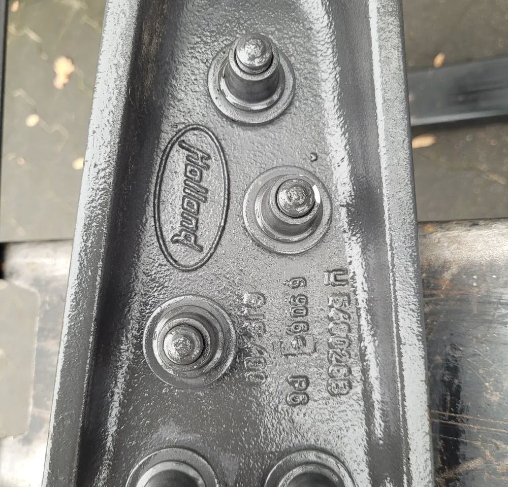 ŁAPY MOCOWANIE SIODLA VOLVO HOLLAND 126239C - Koppelschotel voor Vrachtwagen: afbeelding 4 ŁAPY MOCOWANIE SIODLA VOLVO HOLLAND 126239C - Koppelschotel voor Vrachtwagen: afbeelding 4