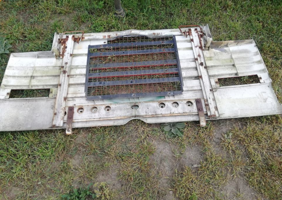 MASKA ATRAPA SCANIA 113 ORYGINAŁ - Motorkap voor Vrachtwagen: afbeelding 2 MASKA ATRAPA SCANIA 113 ORYGINAŁ - Motorkap voor Vrachtwagen: afbeelding 2