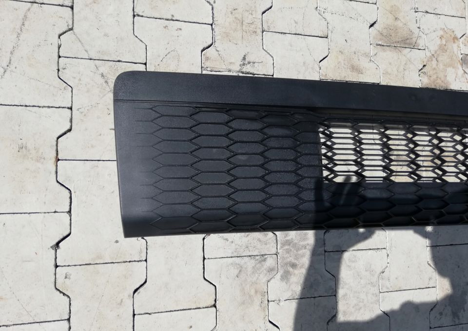 MASKA GRILL ATRAPA VOLVO FL FE 82523575 NOWY ORYG. - Motorkap: afbeelding 2 MASKA GRILL ATRAPA VOLVO FL FE 82523575 NOWY ORYG. - Motorkap: afbeelding 2