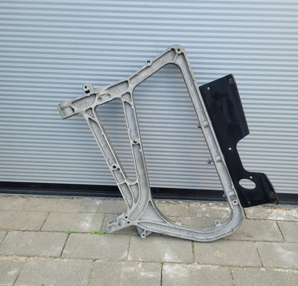 MOCOWANIE BLOTNIKA VOLVO FH4 FH5 21887348 CHWALIM116 - Fender voor Vrachtwagen: afbeelding 1 MOCOWANIE BLOTNIKA VOLVO FH4 FH5 21887348 CHWALIM116 - Fender voor Vrachtwagen: afbeelding 1