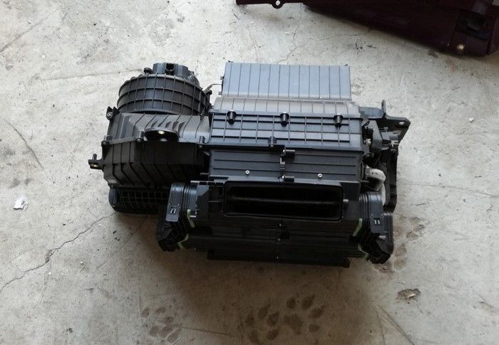 NAGRZEWNICA MERCEDES MP4 - Verwarming/ Ventilatie voor Vrachtwagen: afbeelding 1 NAGRZEWNICA MERCEDES MP4 - Verwarming/ Ventilatie voor Vrachtwagen: afbeelding 1