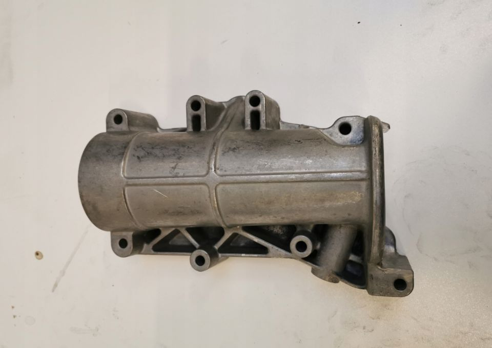 OBUDOWA FILTRA OLEJU VOLVO RENAULT 21426924 - Oliefilter voor Vrachtwagen: afbeelding 1 OBUDOWA FILTRA OLEJU VOLVO RENAULT 21426924 - Oliefilter voor Vrachtwagen: afbeelding 1