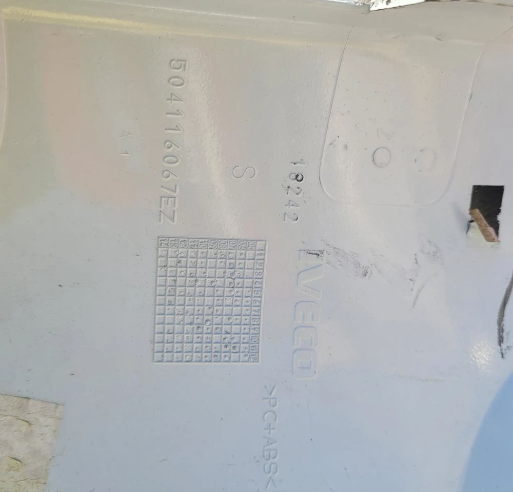 POLIK OWIEWKA IVECO EUROCARGO CHWALIM116 ORYGINAŁ - Carrosserie en exterieur voor Vrachtwagen: afbeelding 4 POLIK OWIEWKA IVECO EUROCARGO CHWALIM116 ORYGINAŁ - Carrosserie en exterieur voor Vrachtwagen: afbeelding 4