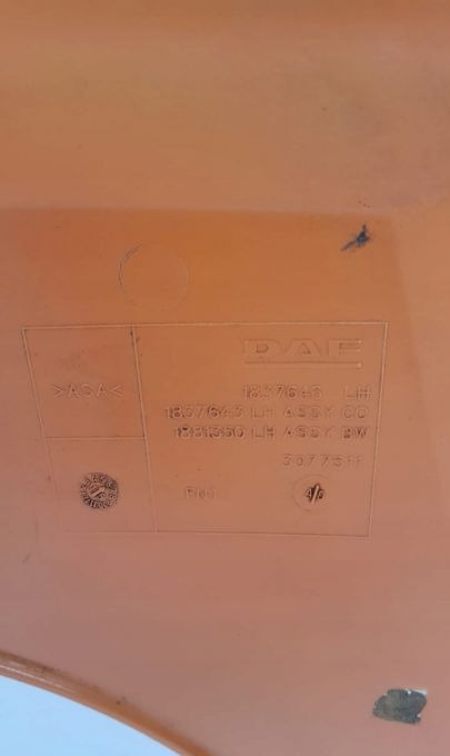 POSZYCIE OKULAR NAROŻNIK DAF Cf euro6 LH. ORYGINAŁ - Bumper voor Vrachtwagen: afbeelding 3 POSZYCIE OKULAR NAROŻNIK DAF Cf euro6 LH. ORYGINAŁ - Bumper voor Vrachtwagen: afbeelding 3