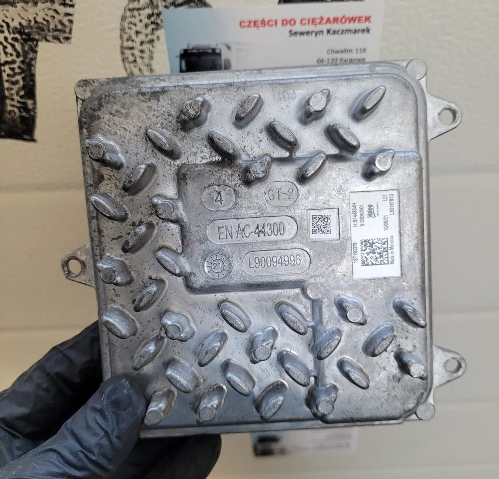 PRZETWORNICA LED RENAULT RANGE T GAMA NM.L90197813 CHWALIM116 - Elektrisch systeem voor Vrachtwagen: afbeelding 1 PRZETWORNICA LED RENAULT RANGE T GAMA NM.L90197813 CHWALIM116 - Elektrisch systeem voor Vrachtwagen: afbeelding 1