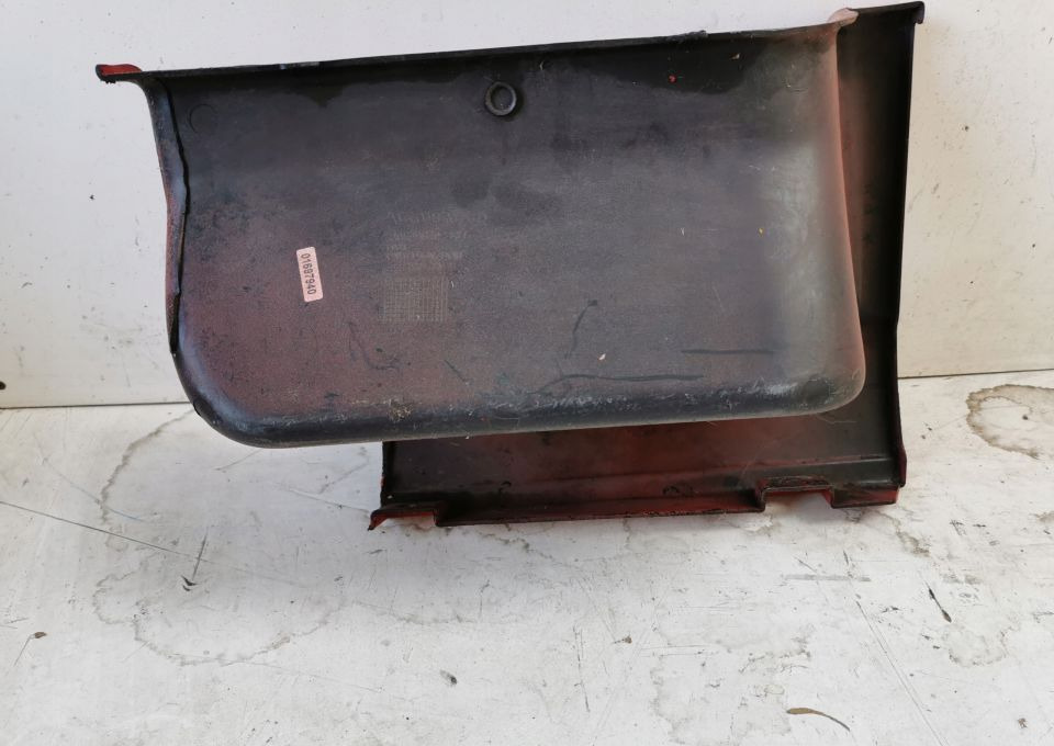 STOPNICA DOLNA VOLVO FH13 RH ORYGINAL 20529640 - Treeplank voor Vrachtwagen: afbeelding 2 STOPNICA DOLNA VOLVO FH13 RH ORYGINAL 20529640 - Treeplank voor Vrachtwagen: afbeelding 2