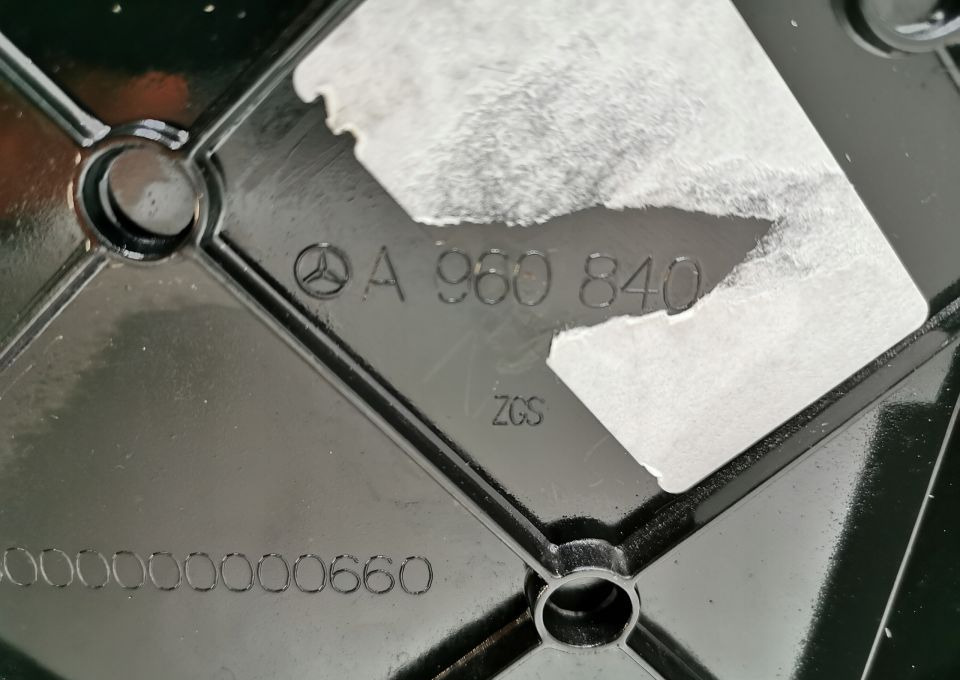 Schowek na lodówkę MERCEDES ANTOS AROX MP4 - Cabine en interieur voor Vrachtwagen: afbeelding 3 Schowek na lodówkę MERCEDES ANTOS AROX MP4 - Cabine en interieur voor Vrachtwagen: afbeelding 3