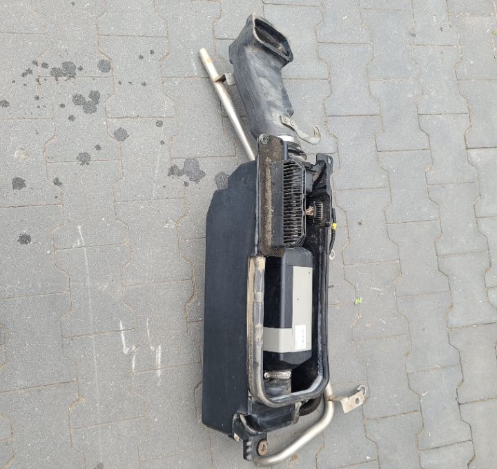 WEBASTO RENAULT RANGE T ORYGINAL - Verwarming/ Ventilatie voor Vrachtwagen: afbeelding 1 WEBASTO RENAULT RANGE T ORYGINAL - Verwarming/ Ventilatie voor Vrachtwagen: afbeelding 1