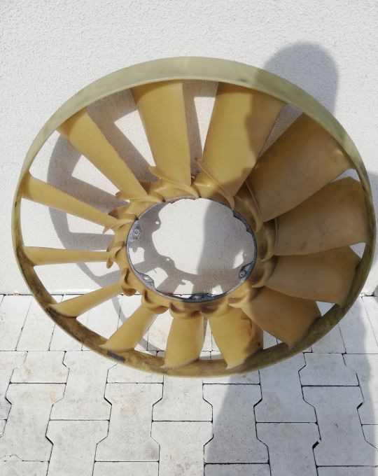 WENTYLATOR MERCEDES ACTROS MP4 A 4712050606-004 - Ventilator voor Vrachtwagen: afbeelding 1 WENTYLATOR MERCEDES ACTROS MP4 A 4712050606-004 - Ventilator voor Vrachtwagen: afbeelding 1