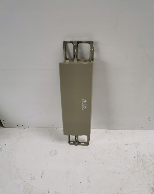 ZAŚLEPKA MASKOWNICA VOLVO FH4 84201727 ORYGINAŁ - Aerokit/ Spoiler voor Vrachtwagen: afbeelding 1 ZAŚLEPKA MASKOWNICA VOLVO FH4 84201727 ORYGINAŁ - Aerokit/ Spoiler voor Vrachtwagen: afbeelding 1