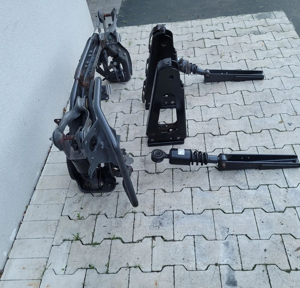 ZAWIESZENIE KABINY MERCEDES ACTROS MP4 - Cabinevering voor Vrachtwagen: afbeelding 5 ZAWIESZENIE KABINY MERCEDES ACTROS MP4 - Cabinevering voor Vrachtwagen: afbeelding 5