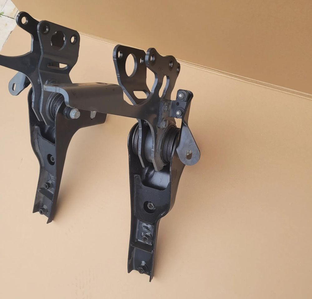 ZAWIESZENIE KABINY WYWROT MERCEDES ATEGO NOWY ORYGINAŁ A9673103063 CHWALIM116 - Cabinevering voor Vrachtwagen: afbeelding 2 ZAWIESZENIE KABINY WYWROT MERCEDES ATEGO NOWY ORYGINAŁ A9673103063 CHWALIM116 - Cabinevering voor Vrachtwagen: afbeelding 2