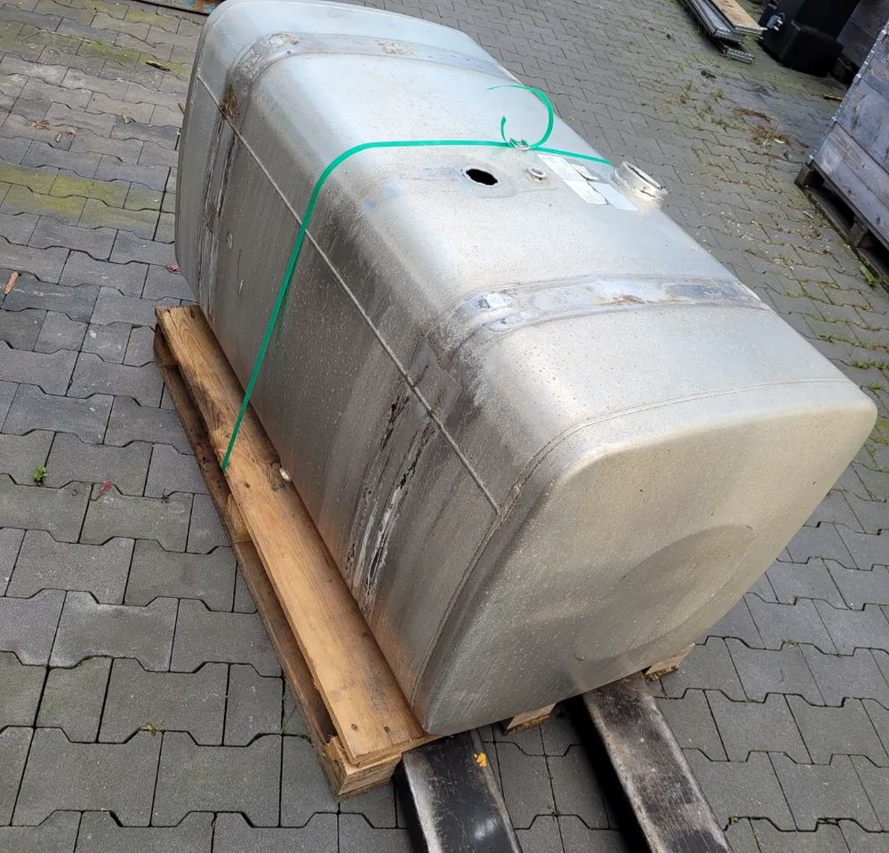 ZBIORNIK PALIWA MAN 580L LIFT - Brandstoftoevoer voor Vrachtwagen: afbeelding 2 ZBIORNIK PALIWA MAN 580L LIFT - Brandstoftoevoer voor Vrachtwagen: afbeelding 2
