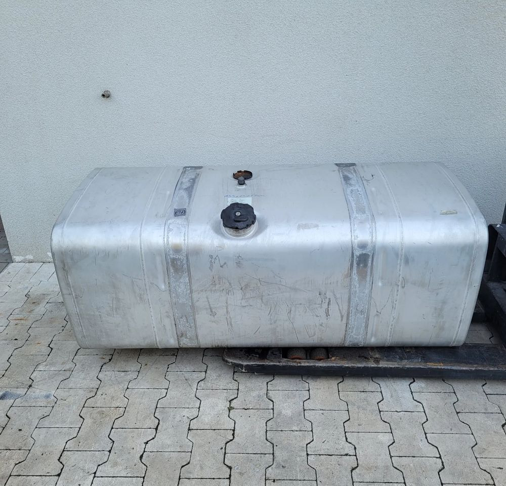 ZBIORNIK PALIWA MAN TGX TGS 600 81.12201-6437 155X63X68 - Brandstoftank voor Vrachtwagen: afbeelding 1 ZBIORNIK PALIWA MAN TGX TGS 600 81.12201-6437 155X63X68 - Brandstoftank voor Vrachtwagen: afbeelding 1