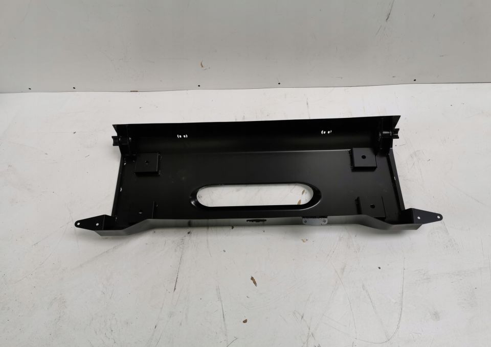 ZDERZAK MAN F 2000 ŚRODEK METALOWY - Bumper voor Vrachtwagen: afbeelding 2 ZDERZAK MAN F 2000 ŚRODEK METALOWY - Bumper voor Vrachtwagen: afbeelding 2