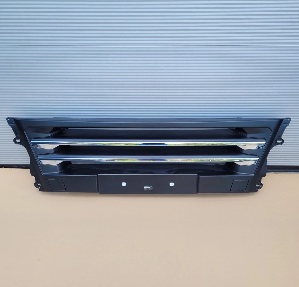 ZDERZAK MAN TGX E6 CHROM LIFT NOWY ORYGINAŁ CHWALIM116 - Bumper voor Vrachtwagen: afbeelding 1 ZDERZAK MAN TGX E6 CHROM LIFT NOWY ORYGINAŁ CHWALIM116 - Bumper voor Vrachtwagen: afbeelding 1
