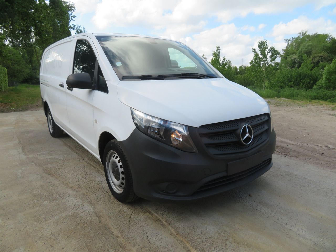 - Kleine bestelwagen: afbeelding 1 - Kleine bestelwagen: afbeelding 1