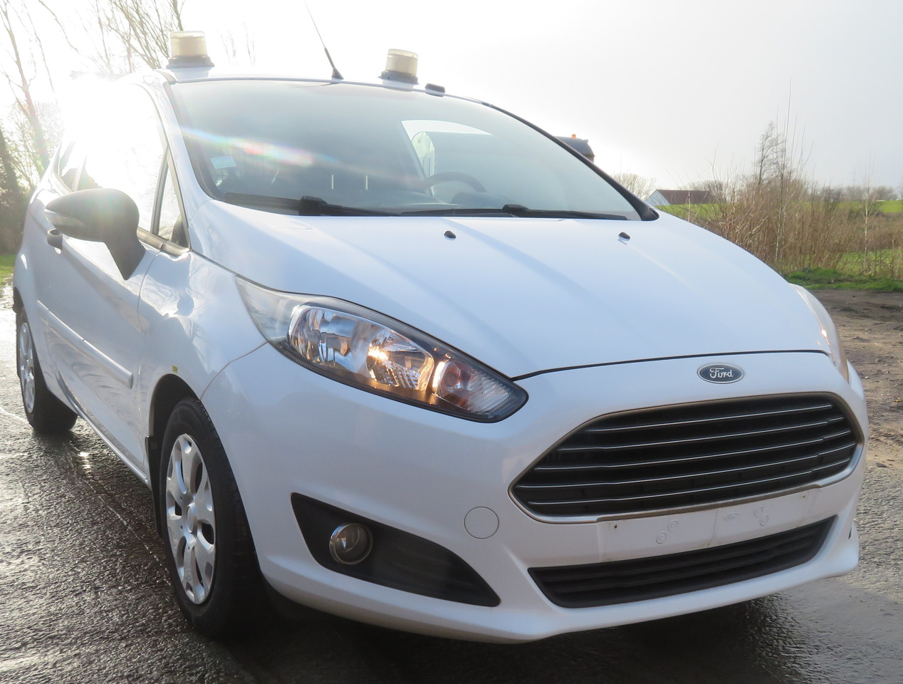 Ford Fiësta Van 1.5 - Kleine bestelwagen: afbeelding 1 Ford Fiësta Van 1.5 - Kleine bestelwagen: afbeelding 1